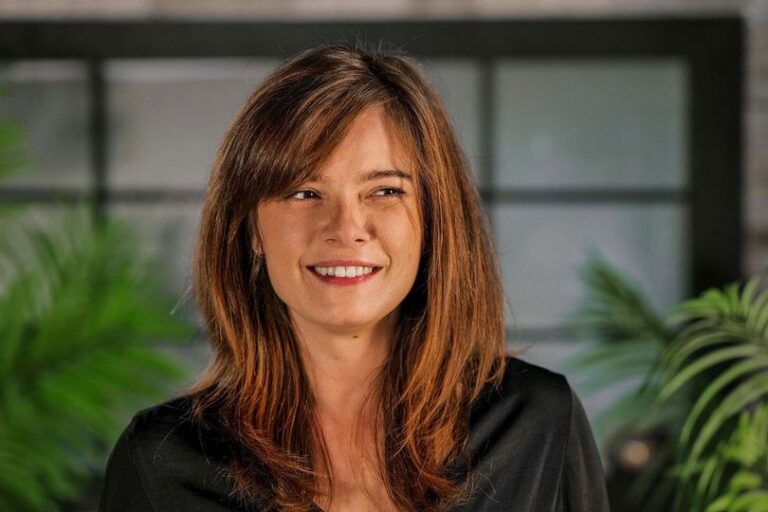 Doina Teodoru America Express