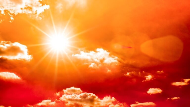 Temperaturi maxime așteptate astăzi între 37, până la 39 de grade. Mâine valul de căldură va fi în restrângere.