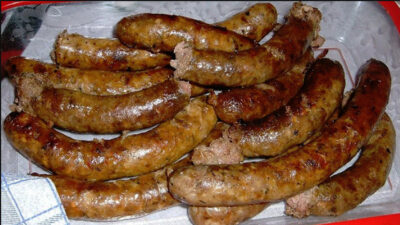 Fragezi și delicioși. O rețetă tradițională de cârnați de casă pe care o știu doar anumiți bucătari
