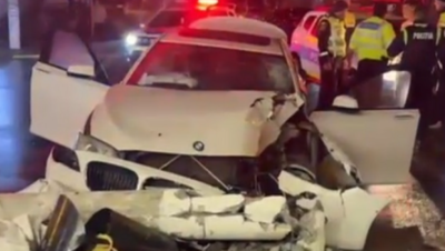 Accident grav! Un copil de 15 ani a furat mașina părinților și a făcut-o zob