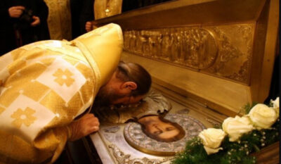 SFANTUL STEFAN 2024. De ce e bine sa daruiesti o icoana sau o candela pe 27 decembrie