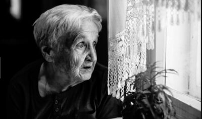 Cinci vitamine care te protejează de Alzheimer și demență. Unde gasiti aceste vitamine