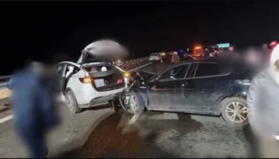 Accident în lanţ pe A3. Carambol cu 5 maşini, 15 persoane au avut nevoie de medic
