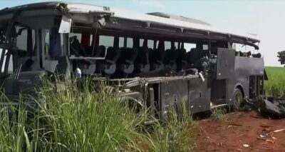 Tragedie pe autostradă! 12 studenți morți, 19 răniți într-un accident cumplit între un autobuz și un camion