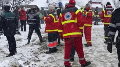 TRAGEDIE în Pitești! Ar fi MURIT SPÂNZURAT de clanța ușii!