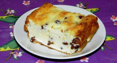Tartă fără făină și fără zahăr, din brânză dulce și stafide – Budincă delicioasă și sănătoasă