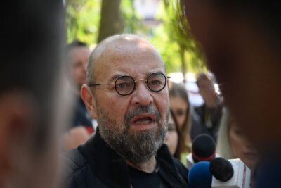 Vacanță transformată în coșmar! Trei familii din București, la spital după o masă la un restaurant din Harghita