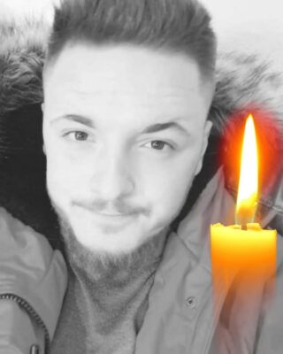 „Drum lin la ceruri, copilul meu. Te voi iubi mereu”. Alexandru, un tânăr de 23 de ani din Botoşani, a murit într-un spital din Germania din cauza meningitei