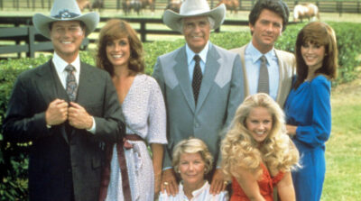 „Dallas” revine! Serialul anilor ’80, disponibil online in Romania