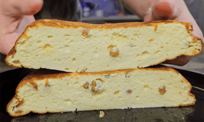 Prajitura cu branza de vaci si stafie – Fara faina sau praf de copt, este cu adevarat un deliciu