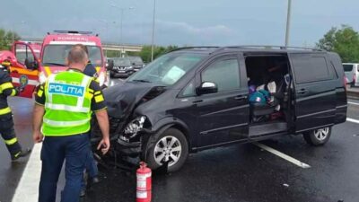Accident grav pe autostrada A1! Mamă și doi copii transportați la spital!