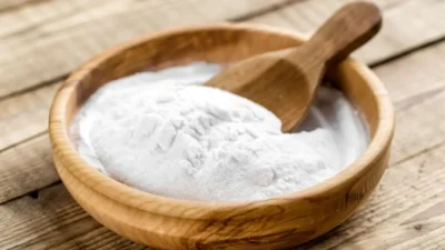Foloseste bicarbonatul de sodiu asa si vei arata cu 10 ani mai tanara in doar cateva minute! Trucuri la indemana pe care nu le stiai