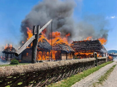 f054b7d7 5e9e 459d a89c e8084ae6232e