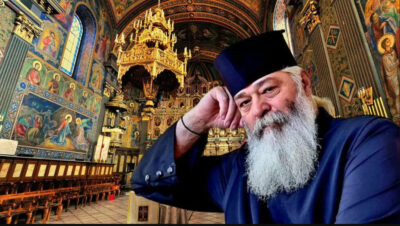 Parintele Calistrat: „Cand le vezi pe toate imbrobodite si cu fustele pana-n pamant, dar pline de draci si de rautate si ele o fac pe…! Cand te-a potcovit Dumnezeu… nu-ti mai sar potcoavele niciodata!