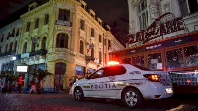 BREAKING | Focuri de armă în Centrul Vechi, în această dimineață. Un tânăr a tras cu pistolul înspre o terasă – 6 focuri, armă letală