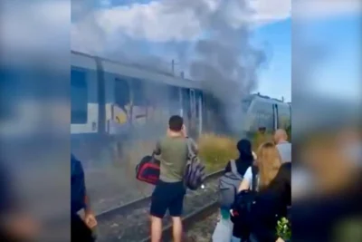 Incendiu la trenul Slănic – Ploiești Sud! 40 de pasageri, salvați fără răni