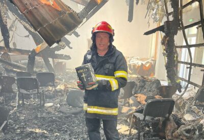 Minune la Strehaia! A ars o biserică și a scăpat doar Biblia
