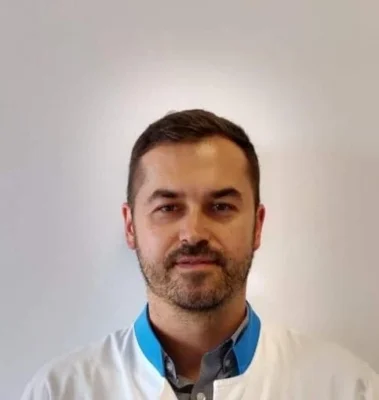 Medicul din Cluj care nu refuză niciun pacient: „Știu cât de greu e să rămâi fără speranță”