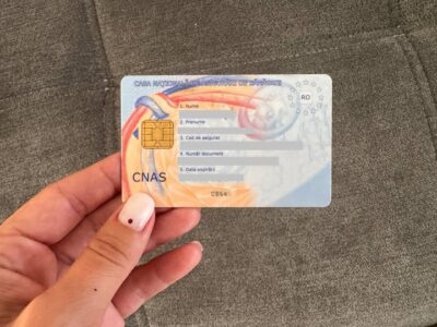 ANUNȚ URIAȘ pentru toți românii! Cardul de sănătate DISPARE – află ce se întâmplă cu tine la spital și la medic în următoarele luni!