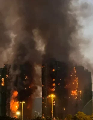 Dezastru total într-o destinație de vis! Zeci de morți și sute de oameni prinși în flăcări. E doliu uriaș