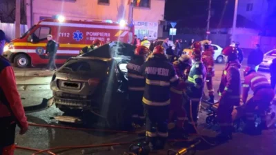 Tragedie pe DN 55 A! O tânără de 18 ani a pierdut controlul volanului: un mort și o adolescentă în comă
