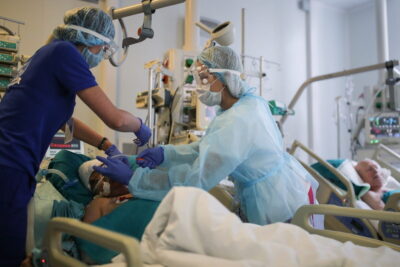 Nu e răceală! Tusea care anunță că inima cedează. Greșeala fatală pe care o fac mulți români