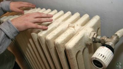 Cum iei banii înapoi dacă ai caloriferele reci! Vestea momentului pentru bucureștenii care tremură în case