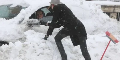 parbriz inghetat.webp 400x200 1