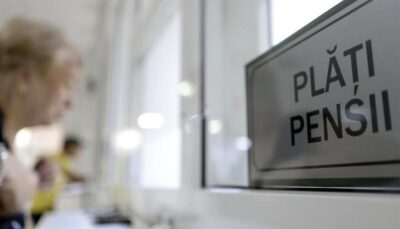 Lovitură totală pentru pensionari! Câți bani pierd în 2026. Cine sunt românii care rămân fără 160 de lei pe lună