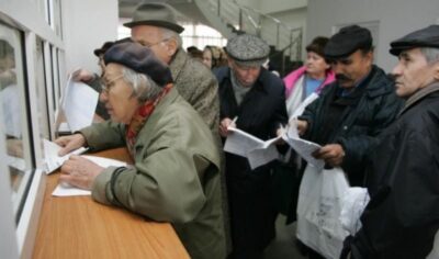 Bani pe card pentru milioane de români! Cine sunt pensionarii care primesc 1.000 de lei în plus. Anunț de ultimă oră!