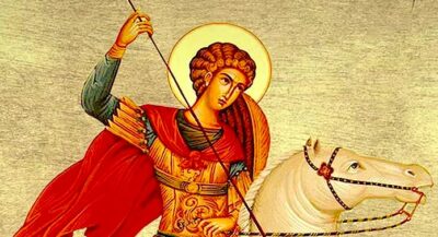 Ce trebuie să pui la ușă în noaptea de Sfântul Gheorghe! Gestul care îți schimbă norocul și îți aduce bani în buzunar