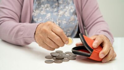 Veste cumplită pentru acești pensionari! Cine sunt seniorii care NU primesc banii de la stat în luna mai