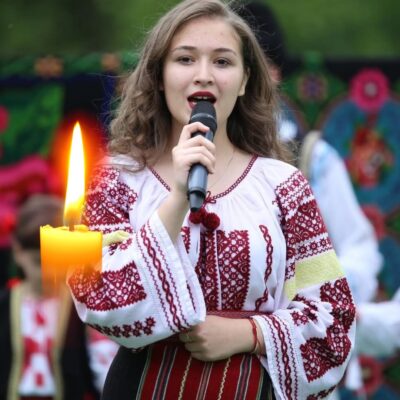 O artistă de 17 ani s-a PRĂBUȘIT înainte de SPECTACOL, iar ACUM…