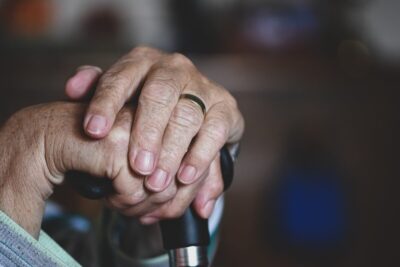 Lovitură totală pentru milioane de români! Ce se întâmplă cu pensiile în 2027: Anunțul care îi lasă fără bani pe seniori
