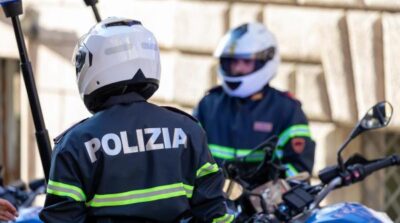 Un patron italian a fugit cu groază la poliție de frica unui român! Ce i-a făcut muncitorul nervos că nu și-a primit banii