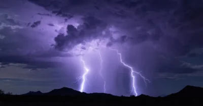 Haos meteo în România! Se rupe cerul după caniculă: vijelii și grindină în aceste regiuni, ANM a emis Cod Galben