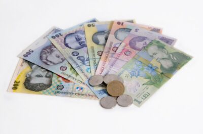 Vestea momentului pentru toți românii! Se schimbă salariul minim: Câți bani iei în mână și ce se întâmplă la stat