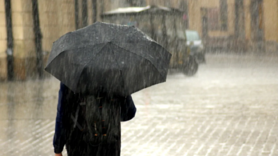 Prăpăd lângă București după Codul Roșu! Vin noi urgii în România, ANM a emis hărțile de ultimă oră: Zonele lovite de haos
