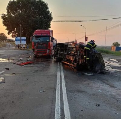 Accident GRAV între un microbuz și un TIR, iar șoferul avea…
