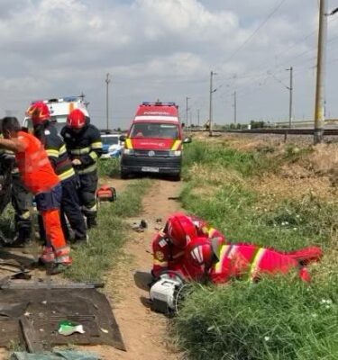 Doliu în Ialomița! Două femei au murit, doi copii se zbat între viață și moarte după ce mașina a fost spulberată
