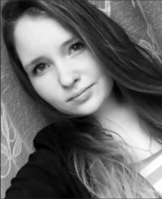 O adolescentă, în vârstă de 15 ani, a murit în timp ce făcea amor cu iubitul în mașină