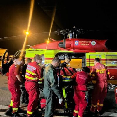 Medicii au stabilit cu ce boală se confruntă, de fapt, Miruna! Adolescenta în vârstă de 18 ani se află în stare gravă, după ce a contractat o bacterie pe litoral