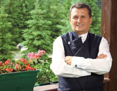 Cine este Nea Marin? Biografie: vârstă, studii, carieră. Coregraful a suferit o pierdere uriașă în viața sa