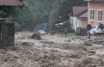 Ploile au dezlantuit iadul! Viitura a maturat totul in cale si a lasat in urma un peisaj de cosmar