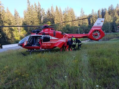 Bărbat mort în Harghita, în urma impactului dintre un camion încărcat cu lemne şi o autoutilitară. Alte două persoane sunt rănite