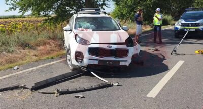 Accident grav în Constanța! Două mașini cu șapte persoane s-au ciocnit. Cinci oameni, inclusiv doi copii, au ajuns la spital
