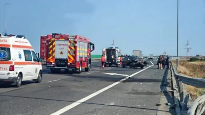 Accident rutier grav pe Autostrada Soarelui! Patru persoane, printre care și doi copii, au fost rănite și transportate la spital