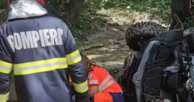 Sfârșit tragic în timpul unei plimbări cu ATV-ul. Un bărbat și-a pierdut viața, iar un tânăr a ajuns la spital, în Argeș