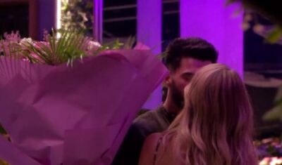 Moment emoționant la „Casa iubirii”. Sergiu îi pregătește Carolinei o surpriză romantică și îi pune marea întrebare