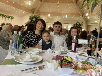 O familie din Moldova, spulberată în drum spre o nuntă. Cinci persoane și-au pierdut viața, printre care și doi copii